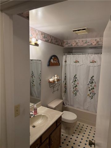 1525 Orchard Dr, Unity Twp, PA 15601