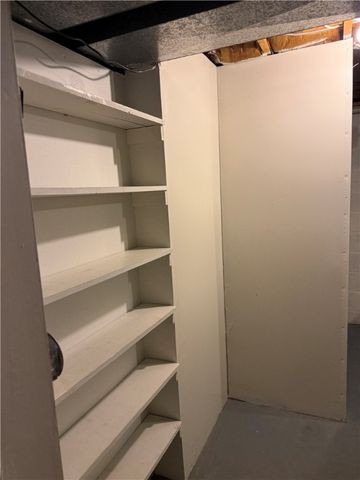 1525 Orchard Dr, Unity Twp, PA 15601