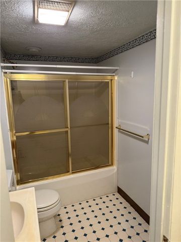 1525 Orchard Dr, Unity Twp, PA 15601