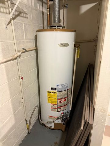 1525 Orchard Dr, Unity Twp, PA 15601