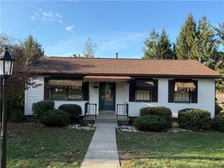 1525 Orchard Dr, Unity Twp, PA 15601