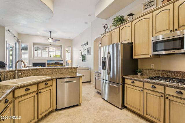 4806 E ESTEVAN Road, Phoenix, AZ 85054