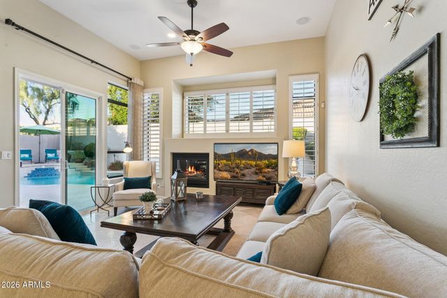 4806 E ESTEVAN Road, Phoenix, AZ 85054