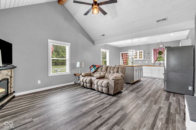259 Jefferson Valley, Coatesville, IN 46121