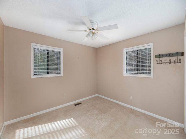 1392 Mount Chalet Road, Canton, NC 28716