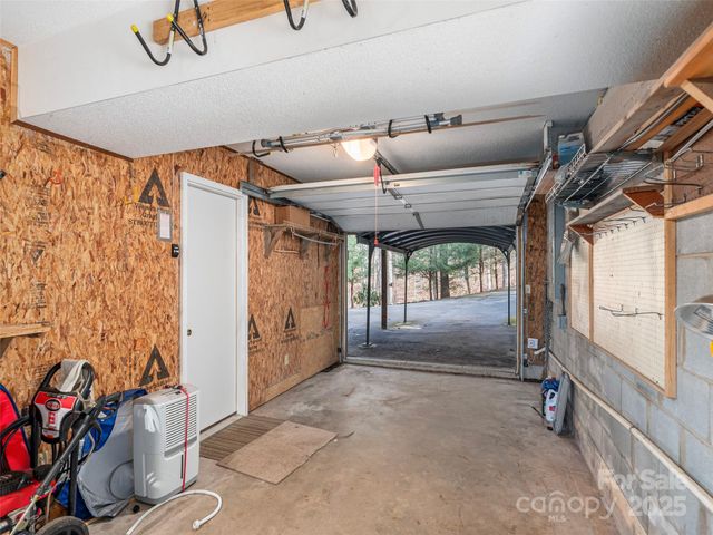 1392 Mount Chalet Road, Canton, NC 28716