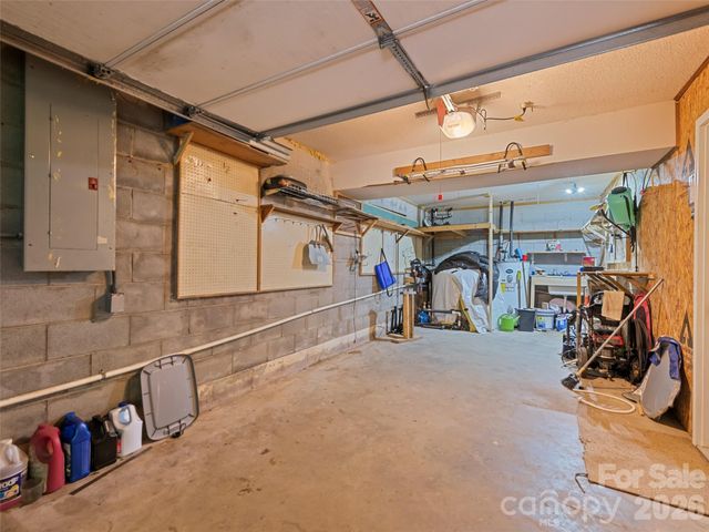 1392 Mount Chalet Road, Canton, NC 28716