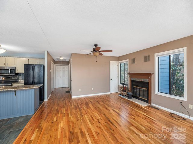 1392 Mount Chalet Road, Canton, NC 28716