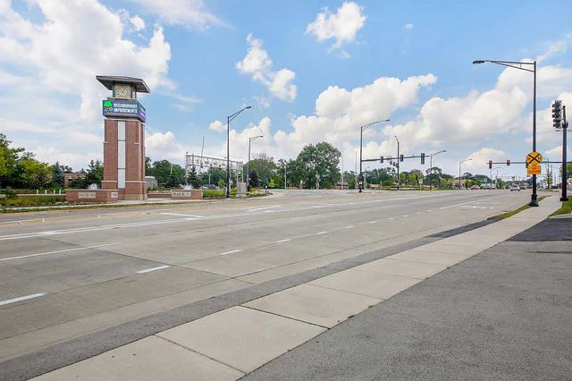 128 W Irving Park Road, Wood Dale, IL 60191