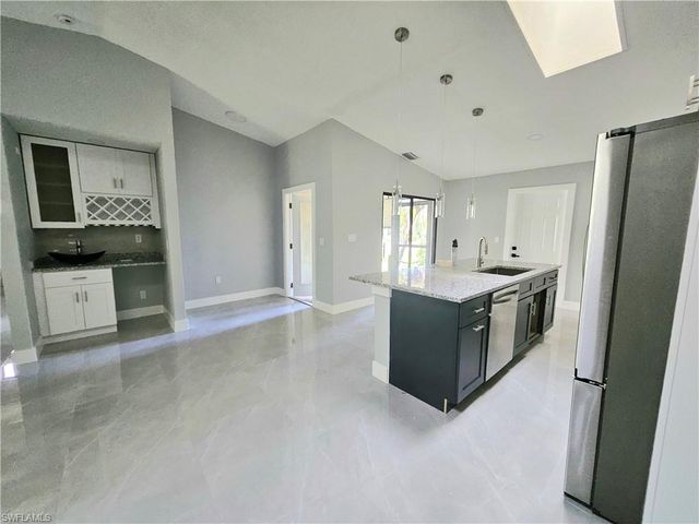 17758 park village BLVD, Fort Myers, FL 33908