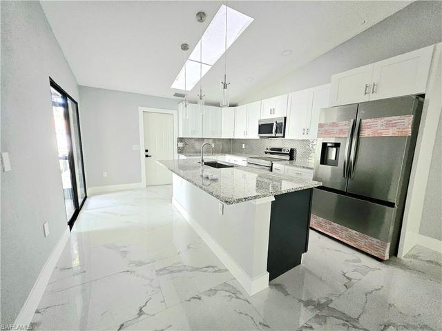 17758 park village BLVD, Fort Myers, FL 33908