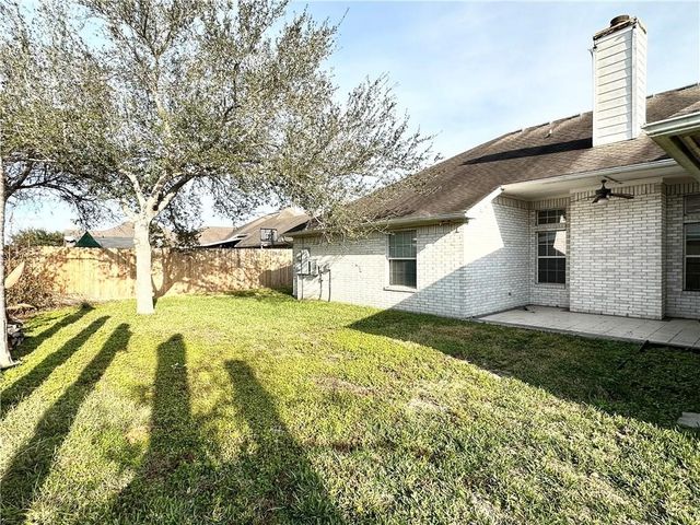 7613 Bayonne Dr, Corpus Christi, TX 78414
