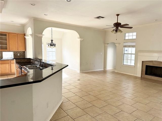7613 Bayonne Dr, Corpus Christi, TX 78414