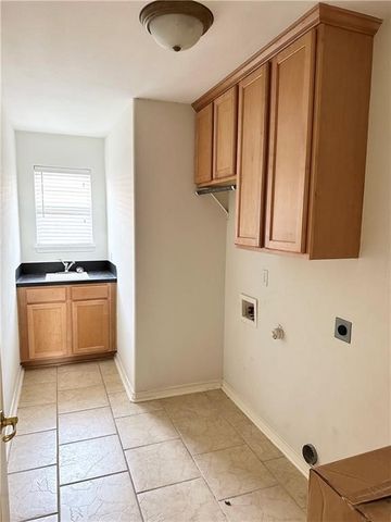 7613 Bayonne Dr, Corpus Christi, TX 78414