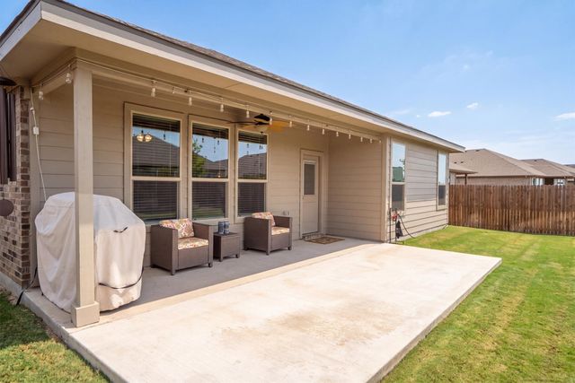 146 Hawksbill Lane, Rhome, TX 76078