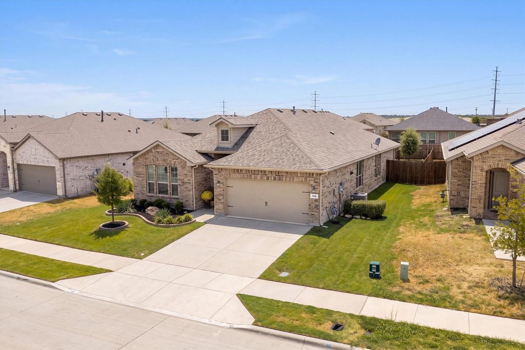 146 Hawksbill Lane, Rhome, TX 76078 — photo 4