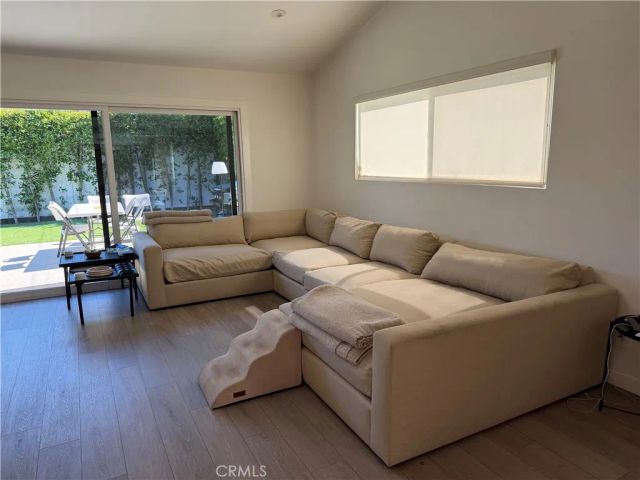 23030 Dolorosa, Woodland Hills, CA 91367