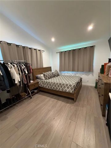 23030 Dolorosa, Woodland Hills, CA 91367