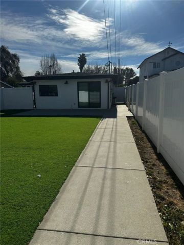 23030 Dolorosa, Woodland Hills, CA 91367