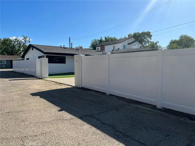 23030 Dolorosa, Woodland Hills, CA 91367