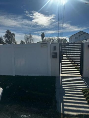 23030 Dolorosa, Woodland Hills, CA 91367