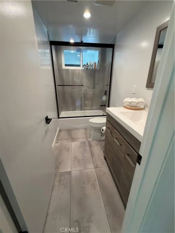 23030 Dolorosa, Woodland Hills, CA 91367
