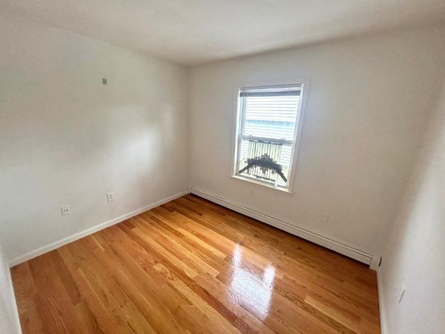 9 Irving St 1, Medford, MA 02155