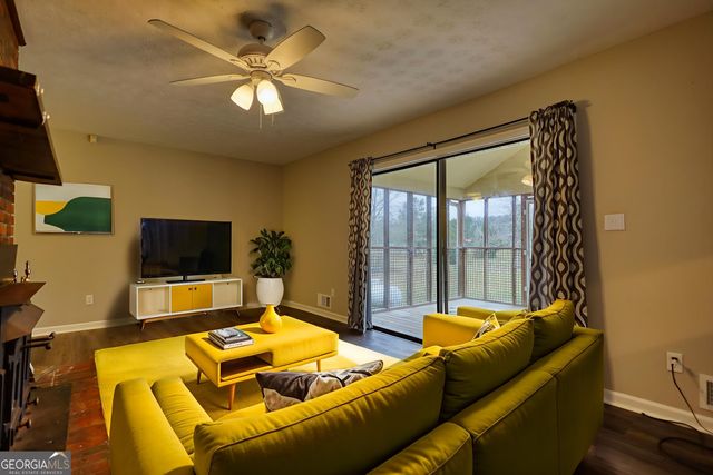 467 Johnny Cut Road, Griffin, GA 30223