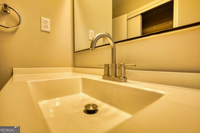 467 Johnny Cut Road, Griffin, GA 30223