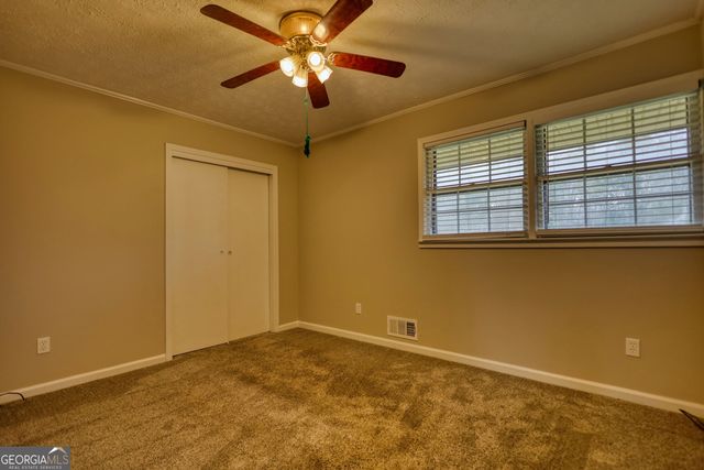 467 Johnny Cut Road, Griffin, GA 30223