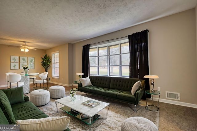 467 Johnny Cut Road, Griffin, GA 30223