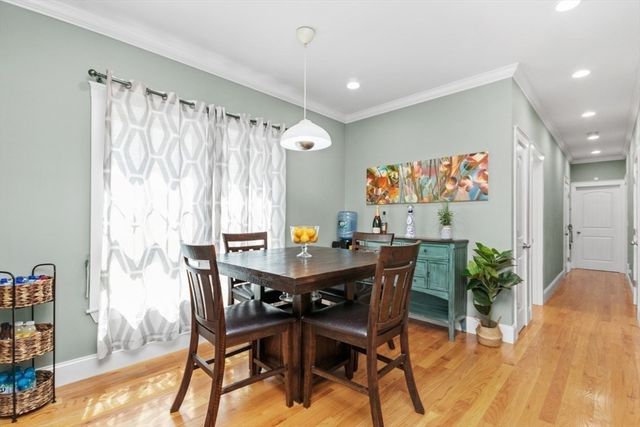 87 Sunnyside St 87, Boston, MA 02136