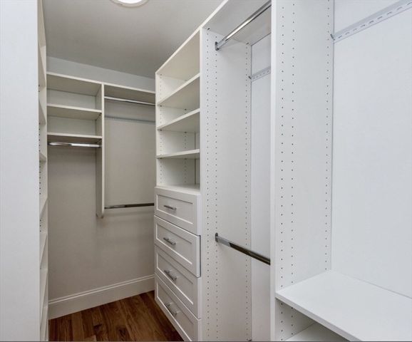 87 Sunnyside St 87, Boston, MA 02136