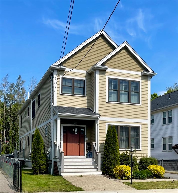 87 Sunnyside St 87, Boston, MA 02136