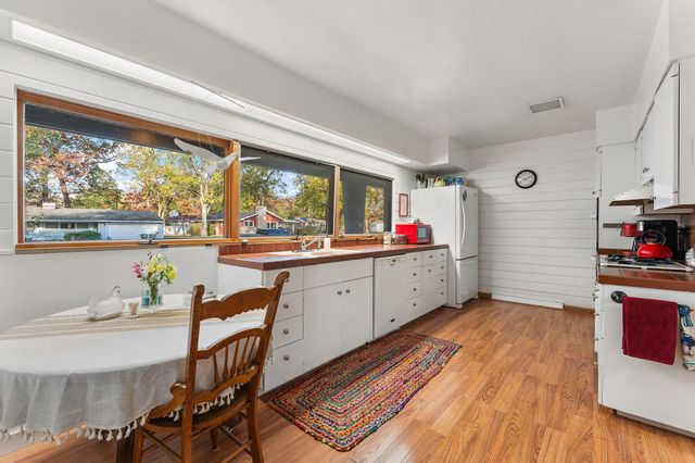 413 Driftwood Drive, Hobart, IN 46342