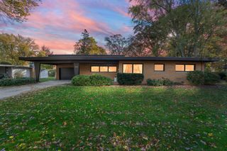 413 Driftwood Drive, Hobart, IN 46342