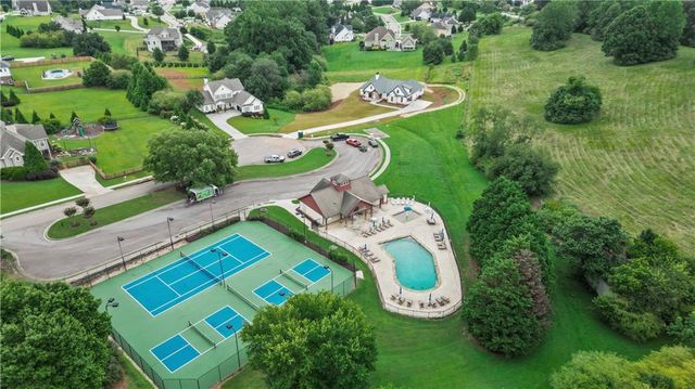 5812 Claybrook Court, Clermont, GA 30527