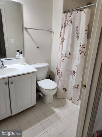 8941 WYNNEFIELD CT, Lorton, VA 22079