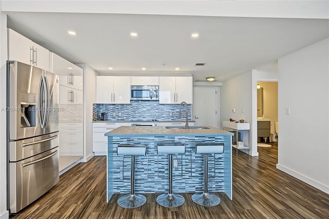 1900 N Bayshore Drive 3604, Miami, FL 33132