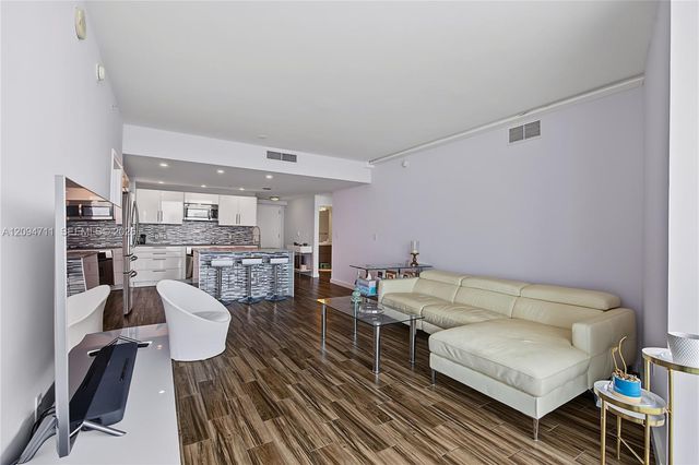 1900 N Bayshore Drive 3604, Miami, FL 33132