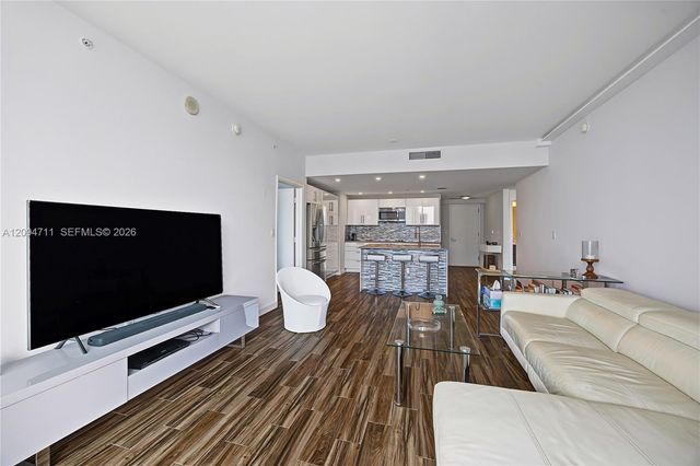 1900 N Bayshore Drive 3604, Miami, FL 33132