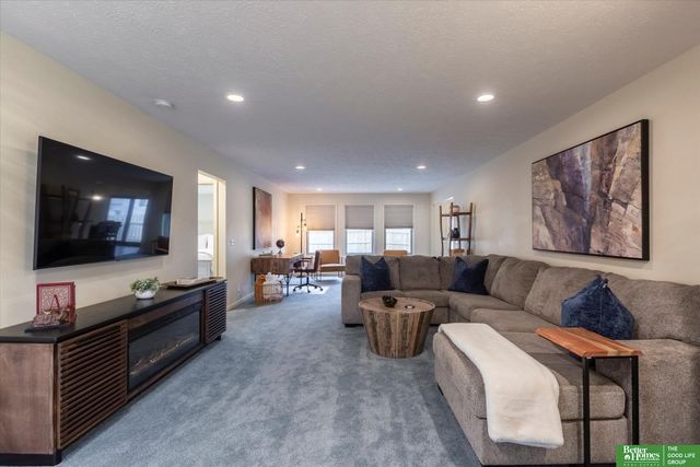 7801-7803 S 30th Street, Bellevue, NE 68147
