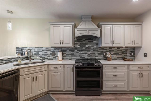 7801-7803 S 30th Street, Bellevue, NE 68147
