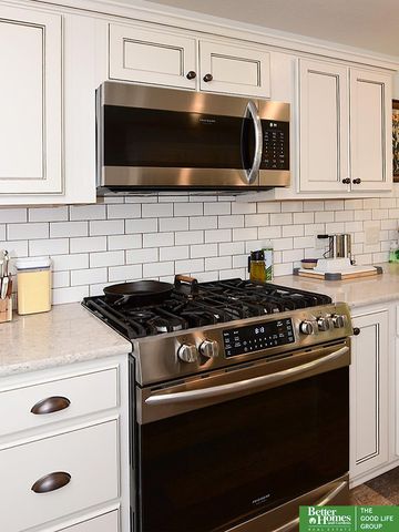 7801-7803 S 30th Street, Bellevue, NE 68147
