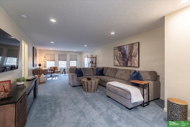 7801-7803 S 30th Street, Bellevue, NE 68147