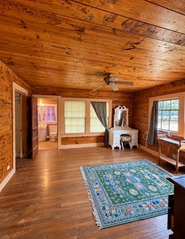 103 S Center Street, Bonham, TX 75418