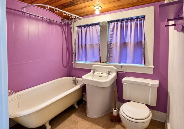 103 S Center Street, Bonham, TX 75418