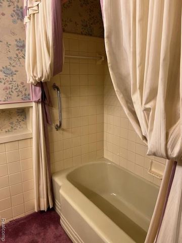 915 E Court Street 104, Flint, MI 48503