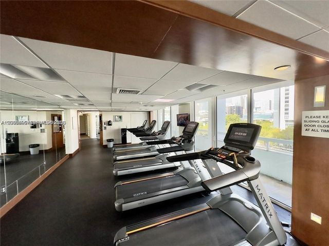 41 SE 5th Street 414, Miami, FL 33131