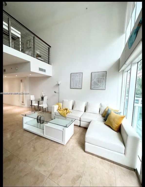 41 SE 5th Street 414, Miami, FL 33131